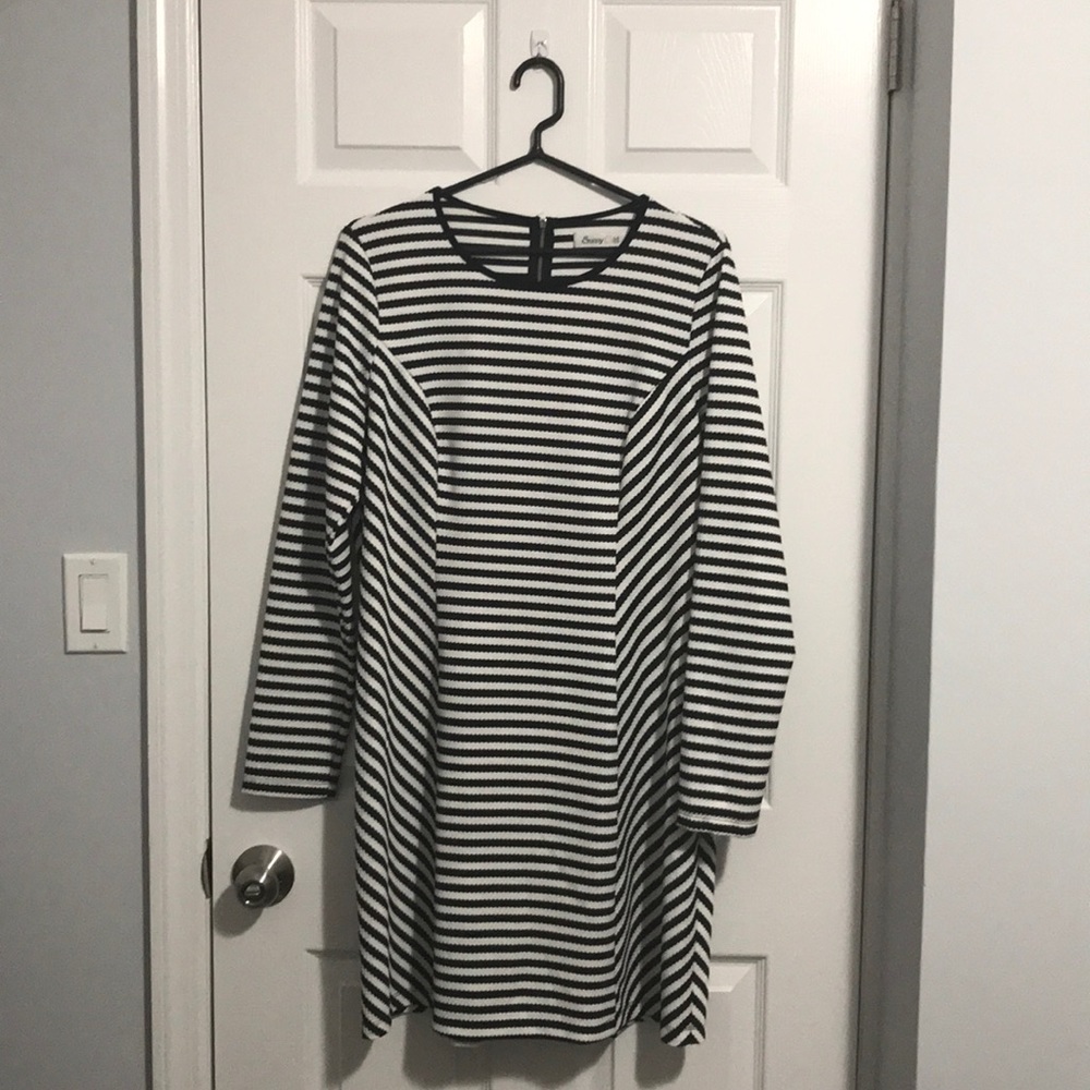 Black and White Striped Long Sleeve Dress